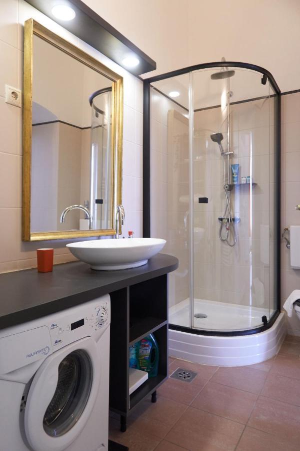 Ili Apartment ブダペスト エクステリア 写真