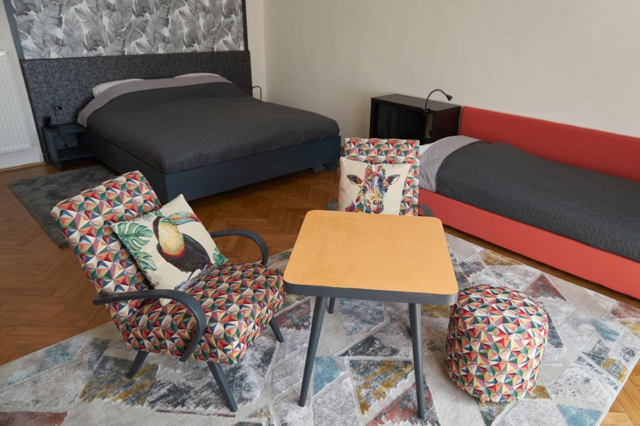 Ili Apartment ブダペスト エクステリア 写真